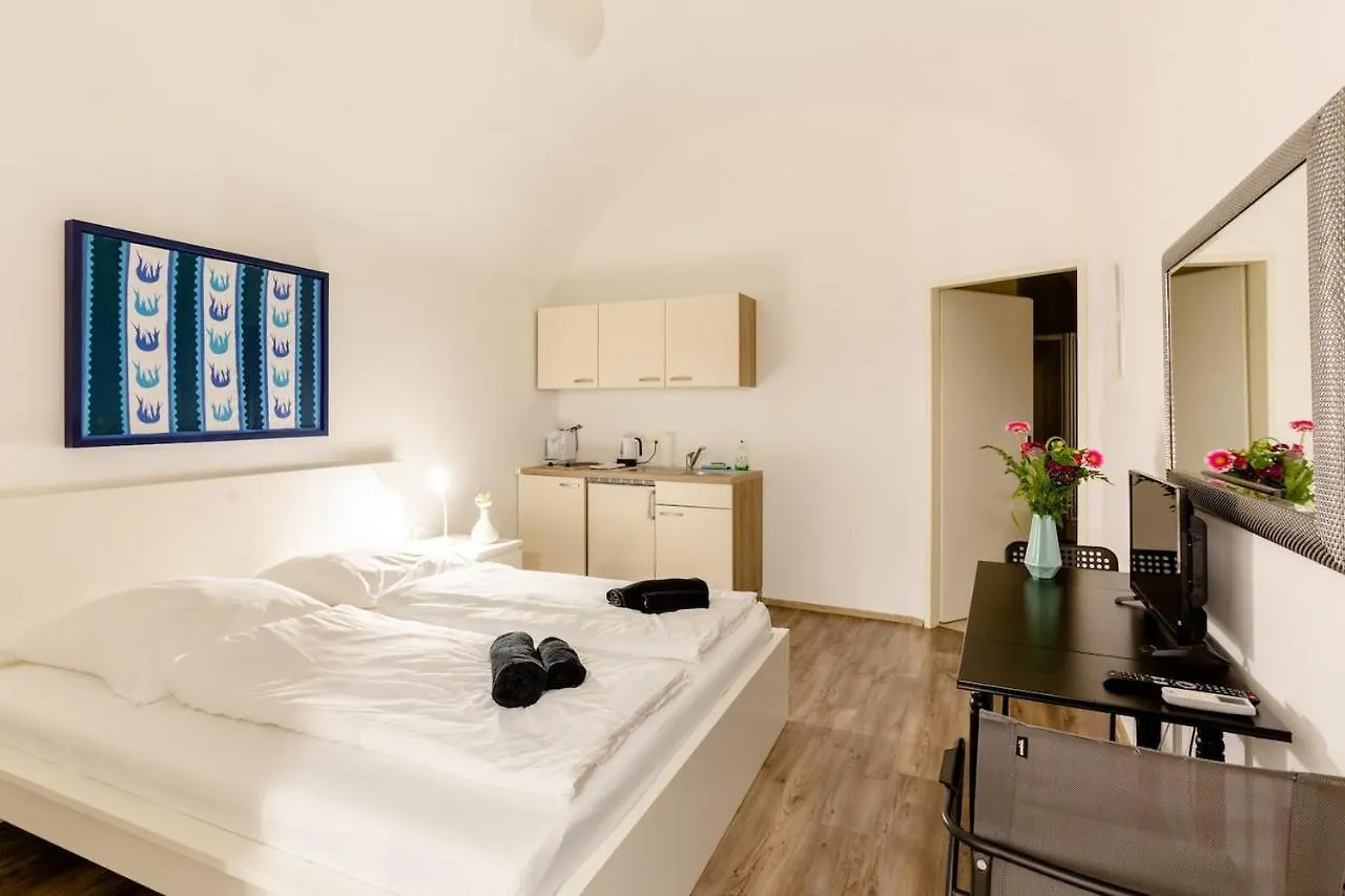 Air Condition I All Sights In Walking Distance I 201 Mbit Wifi Vienna Apartment